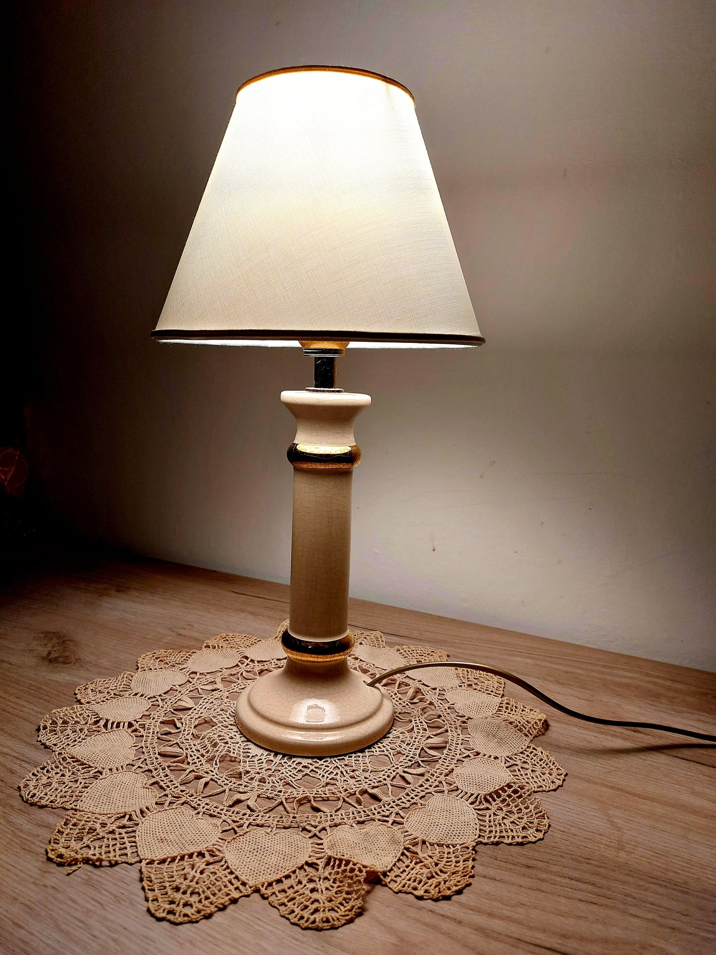 Lampada "Riflessi d’Arte" in Ceramica – Champagne Craquelé